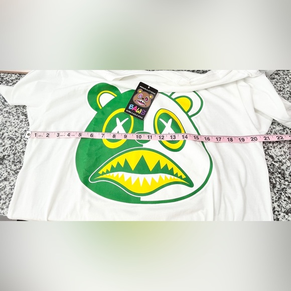 NWT Baws Clothing Company White Angry T-Shirt Size Large. Green / White Bear. - Picture 6 of 6
